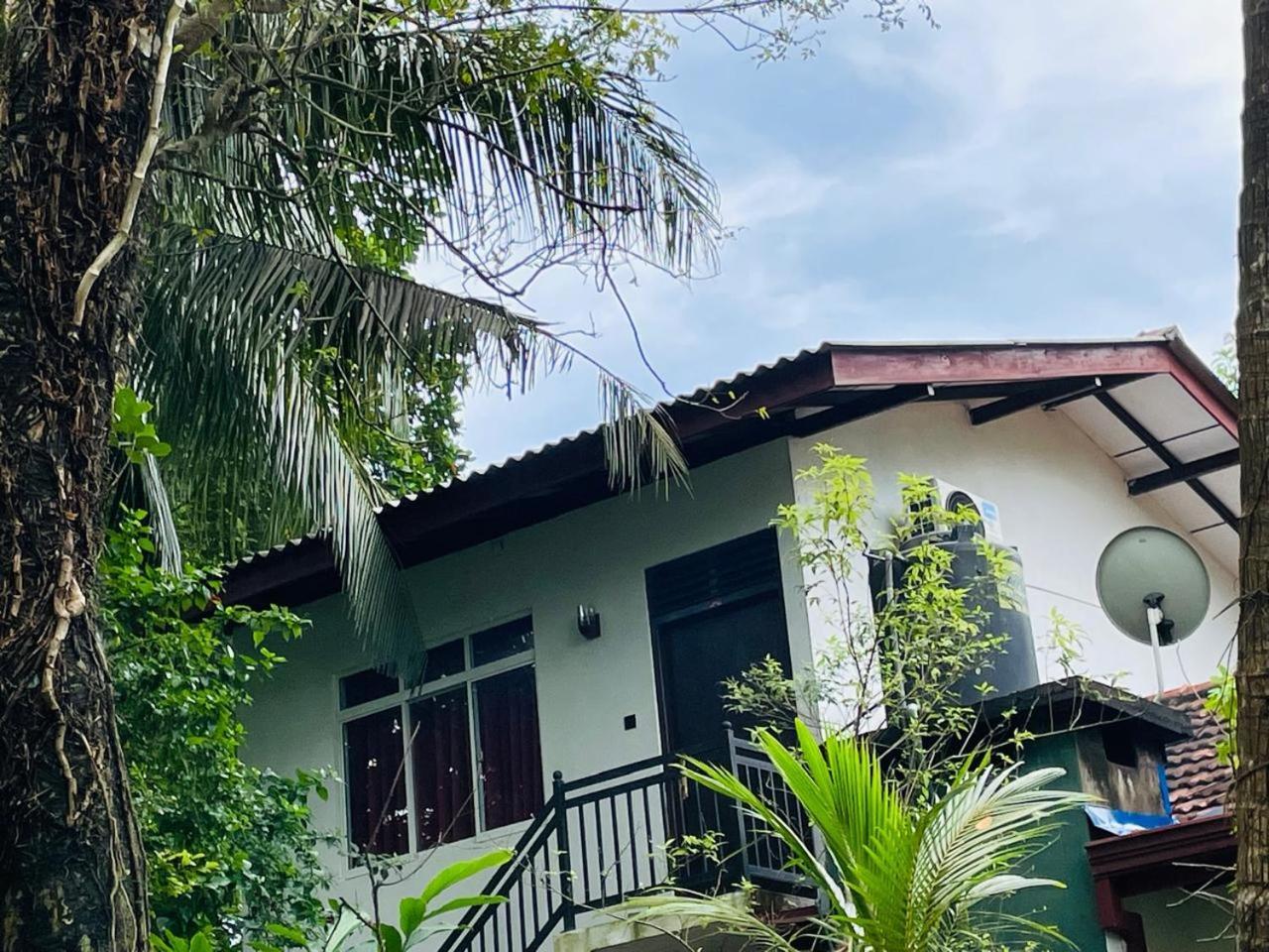 Chami'S Home Stay Mirissa Eksteriør bilde